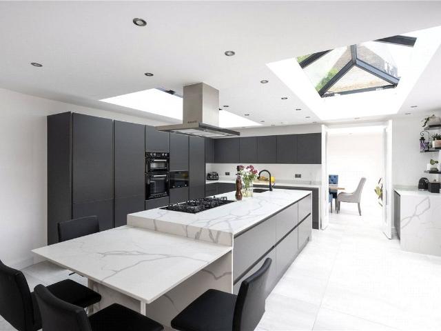 House for rent in West Norwood, Greater London