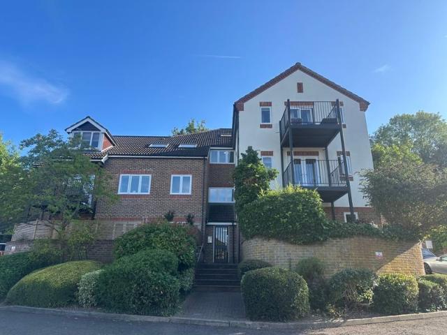 Apartment for rent in Chepping Wycombe, Flackwell Heath