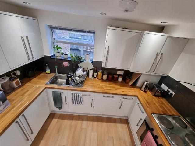 Apartment for rent in London Borough of Lambeth, Greater London
