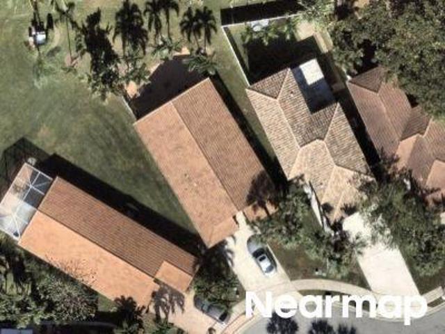 House for sale in Lake Worth