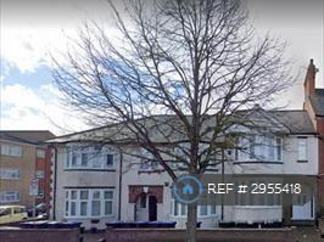 Apartment for rent in Queen's Park, Northampton