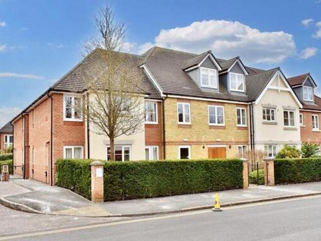 House for sale in Pachesham Park, Surrey