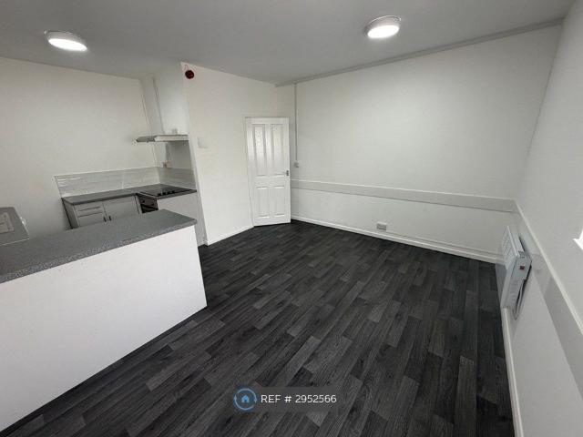 Apartment for rent in Chadsmoor, Staffordshire