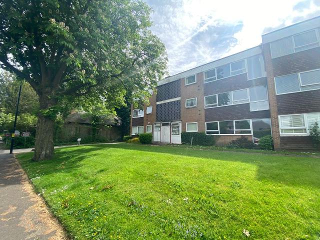 Apartment for rent in Four Oaks, West Midlands