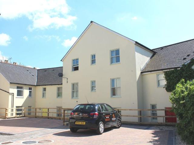 Apartment for rent in Wellsprings, Rumwell