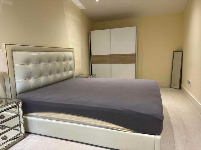 Room for rent in Royal Borough of Kingston upon Thames, Greater London