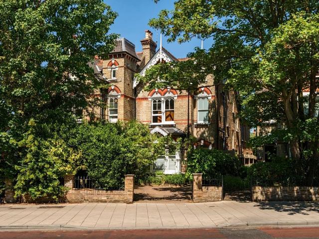 Apartment for rent in Norbiton, Greater London