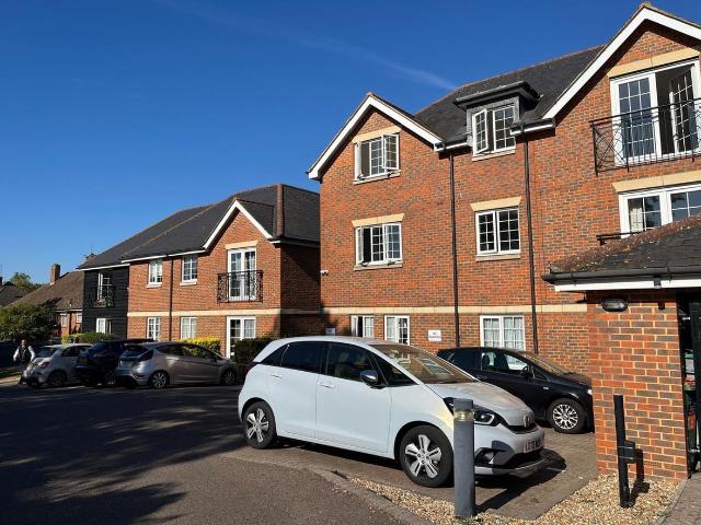 Apartment for rent in Stoneleigh, Ewell
