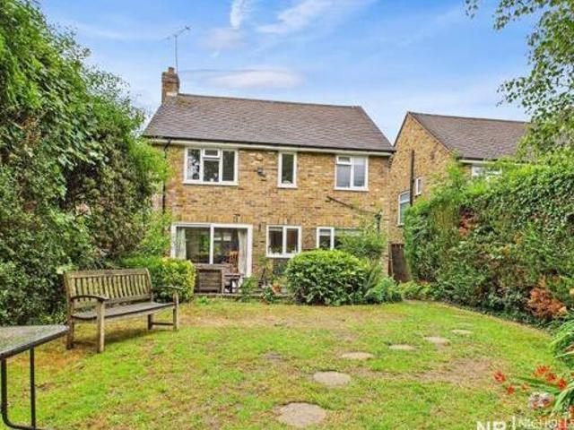 House for sale in Pachesham Park, Surrey
