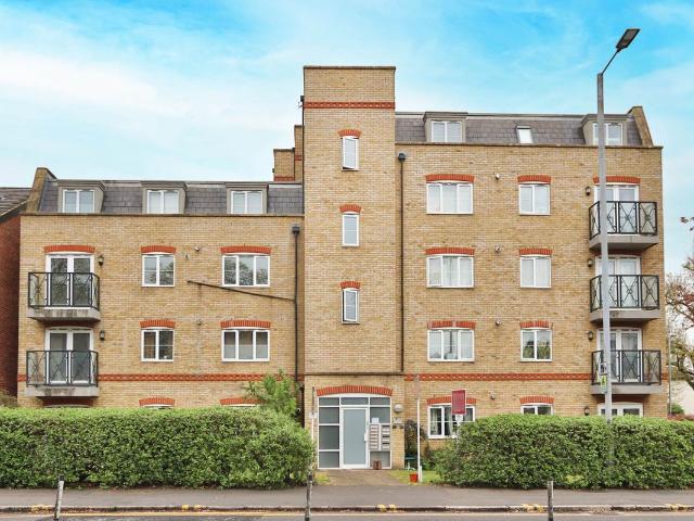 Apartment for rent in Royal Borough of Kingston upon Thames, Greater London