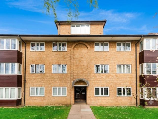 Apartment for rent in Royal Borough of Kingston upon Thames, Greater London