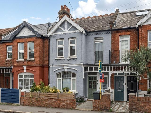 House for rent in London Borough of Merton, Raynes Park