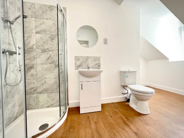 Studio for rent in London Borough of Richmond upon Thames, Greater London