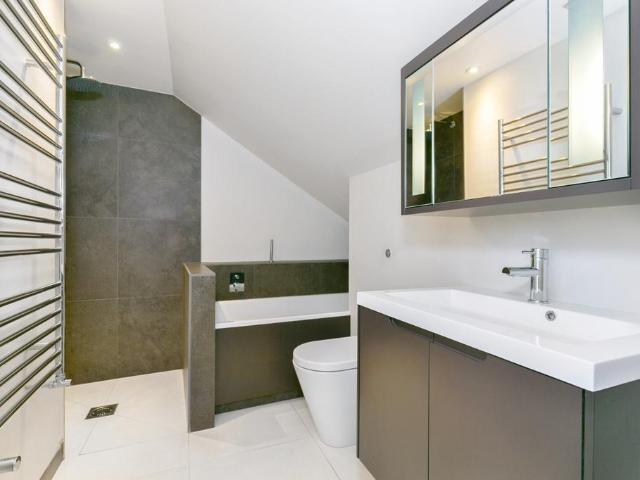 House for rent in London Borough of Merton, South Wimbledon