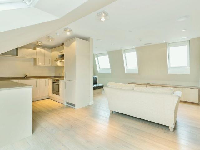 Apartment for rent in London Borough of Merton, South Wimbledon