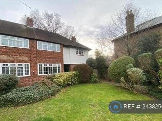 House for rent in Kingston Upon Thames, Greater London