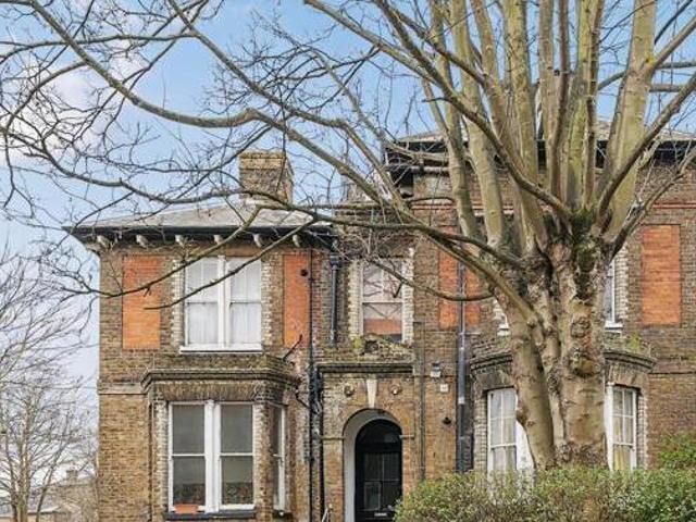 House for sale in Kingston Upon Thames, Greater London