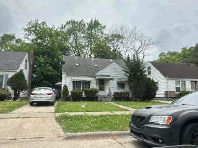 House for sale in Harper Woods, Michigan
