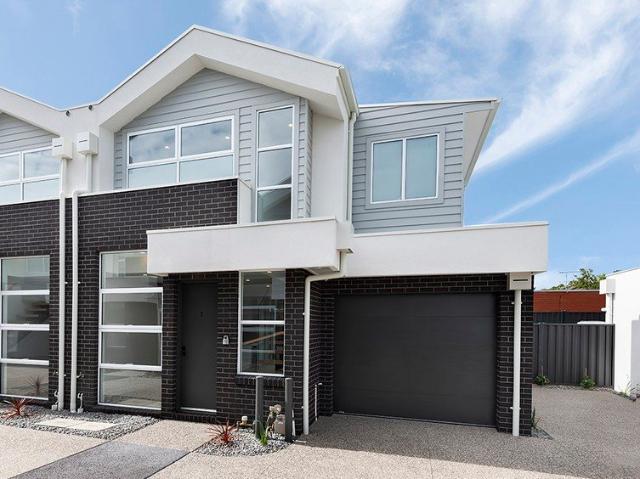 Townhouse for rent in Camerons Creek, Victoria