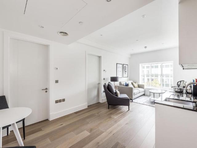 House for rent in St Clement Danes, Greater London