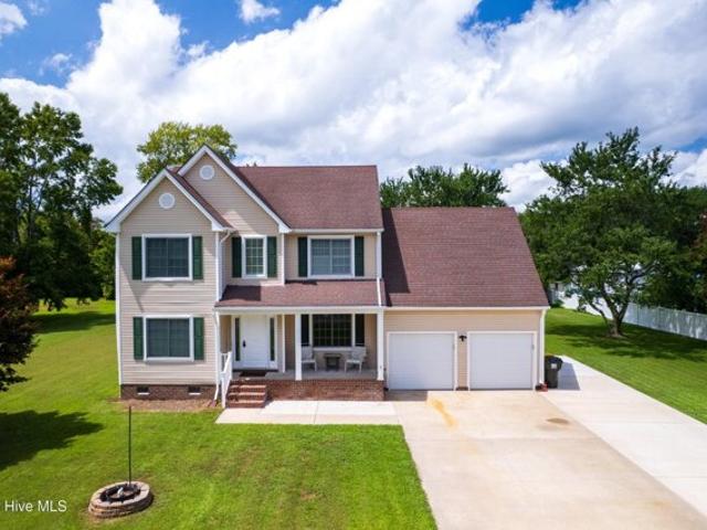 House for sale in Moyock