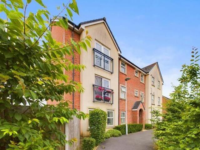 House for sale in Gloucester, Gloucestershire