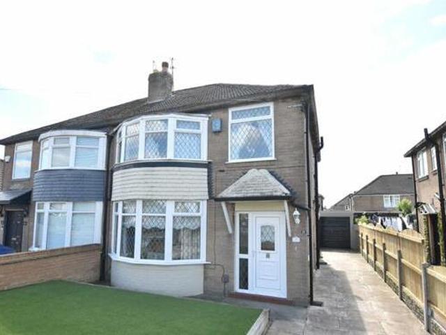 House for sale in Austhorpe, West Yorkshire