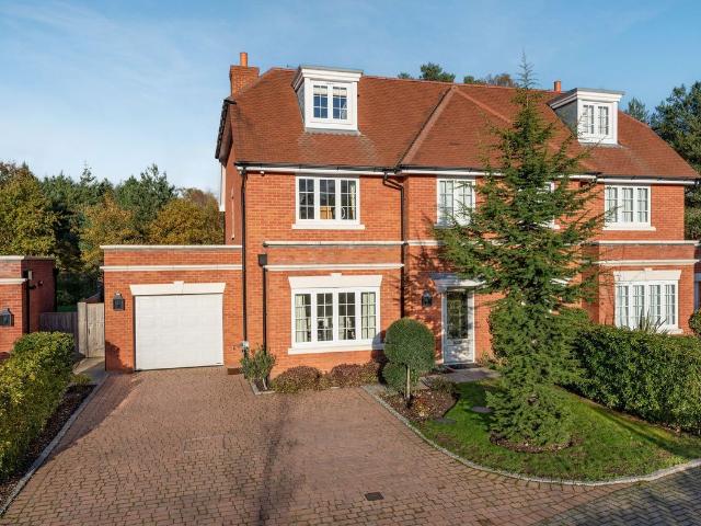 House for rent in Kingswood, Winkfield
