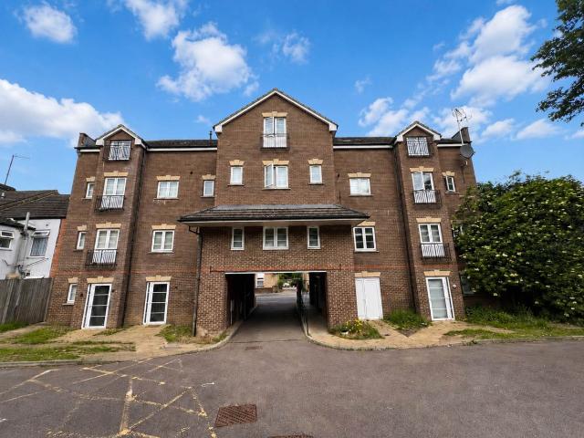 Apartment for rent in Spring Park, Luton