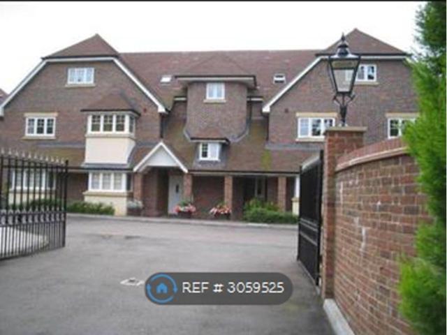Apartment for rent in Lower Kingswood, Reigate and Banstead