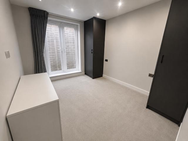 Apartment for rent in Hillview, Surrey