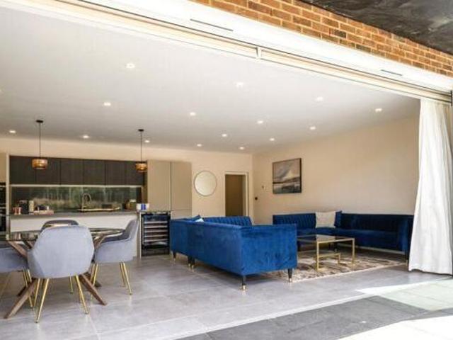 House for sale in Red Hill, Surrey