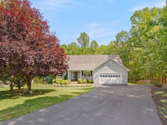 House for sale in Palmyra