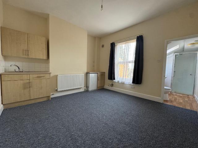 Studio for rent in Brompton, Gillingham