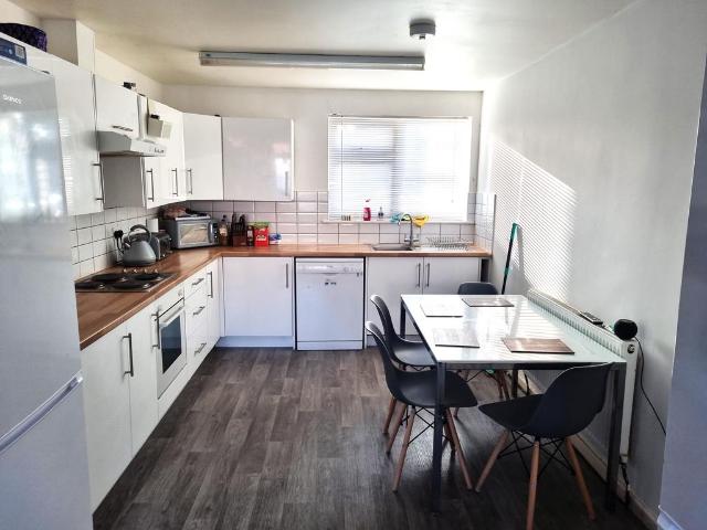 House for rent in Ladybarn, Manchester