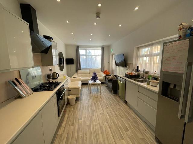 House for rent in Ladybarn, Manchester