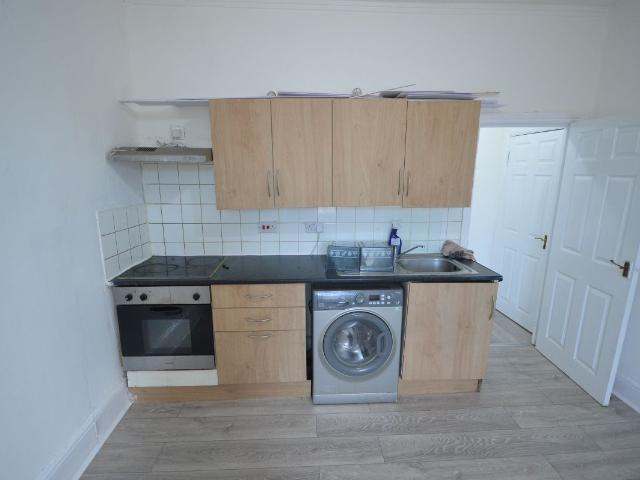 Apartment for rent in Seven Kings, Greater London