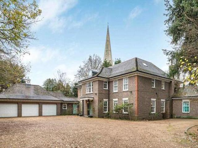 House for sale in Red Hill, Surrey