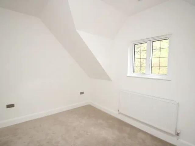 House for rent in London Borough of Croydon, Selsdon