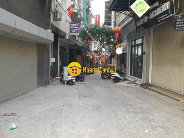 Nhà mặt phố bán