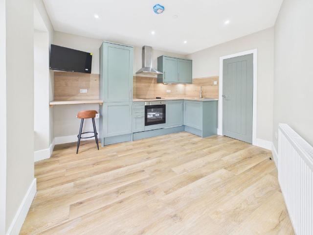 Apartment for rent in Nangreaves, Wales