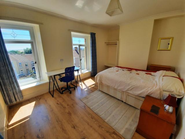 House for rent in Nangreaves, Wales