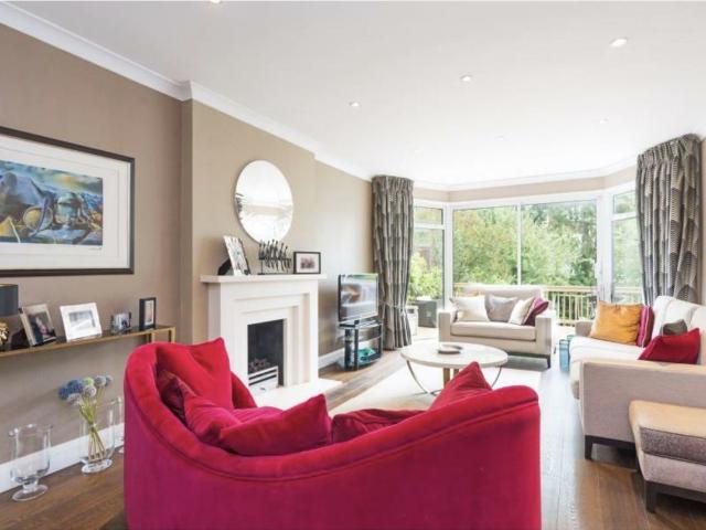 House for rent in London Borough of Barnet, Greater London