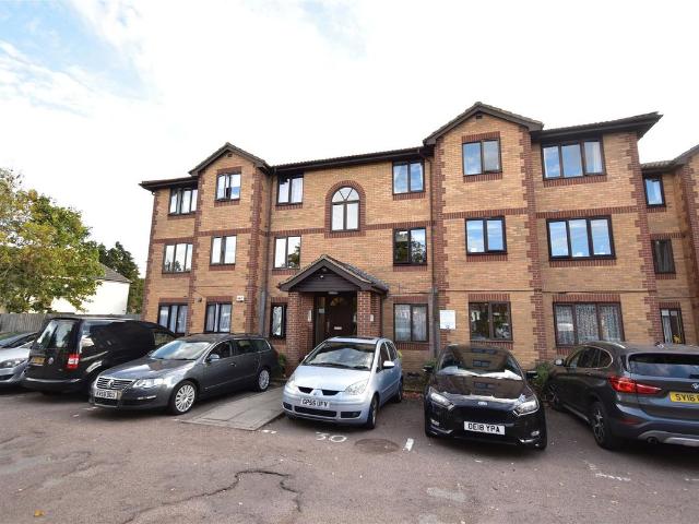 Apartment for rent in Cippenham, Slough