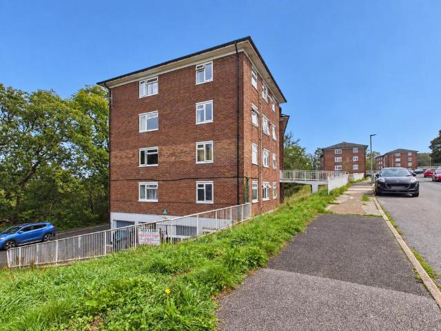 Apartment for rent in Southway, Plymouth