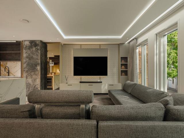House for rent in Royal Borough of Kensington and Chelsea, Greater London