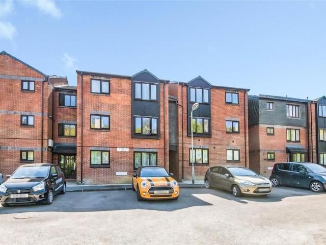 Apartment for rent in Watergate, Devon
