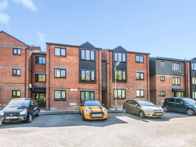 Apartment for rent in Watergate, Devon