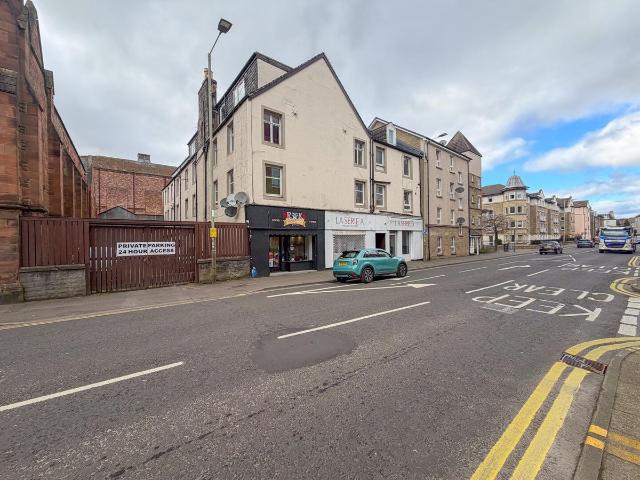 Apartment for rent in Bridgend, Moneydie