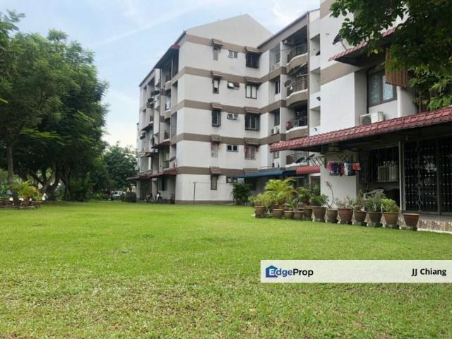 Flat for rent in Taman Kinrara Seksyen 1, Majlis Bandaraya Subang Jaya